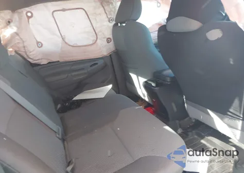 2015 Toyota Tacoma Base V6 из США, поврежденный, VIN 3TMLU4EN3FM190315